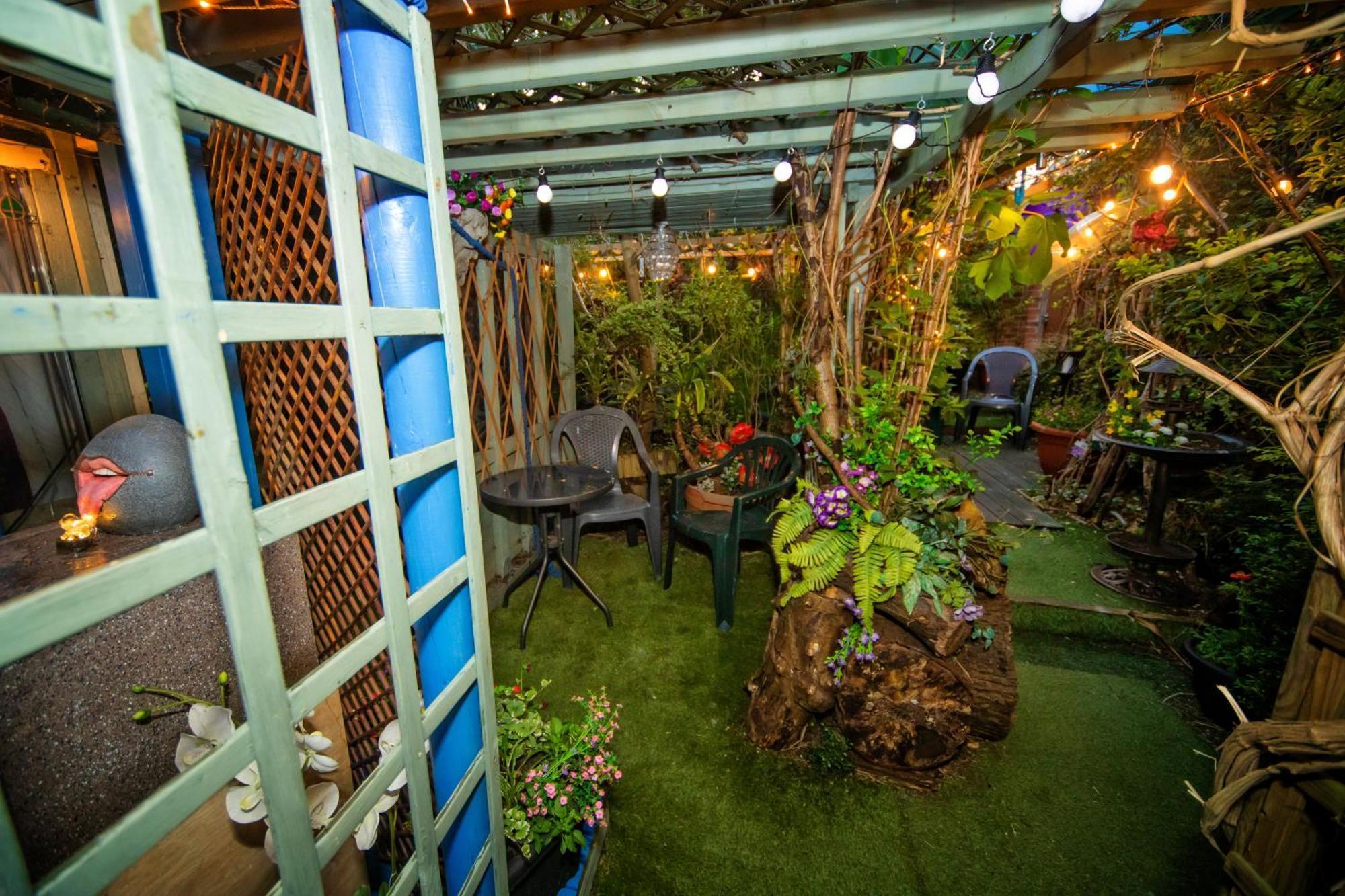 Апартаменты The Secret Garden Newark-on-Trent  Экстерьер фото