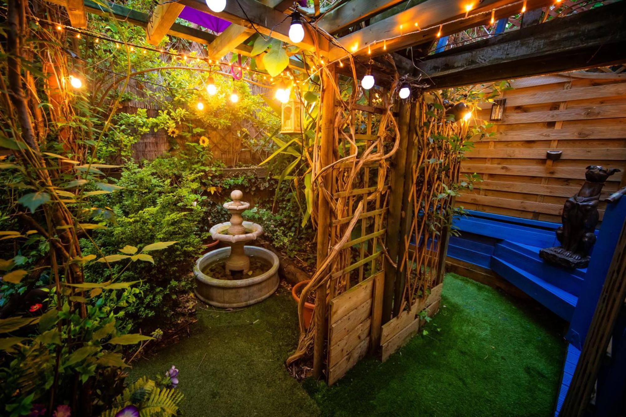 Апартаменты The Secret Garden Newark-on-Trent  Экстерьер фото