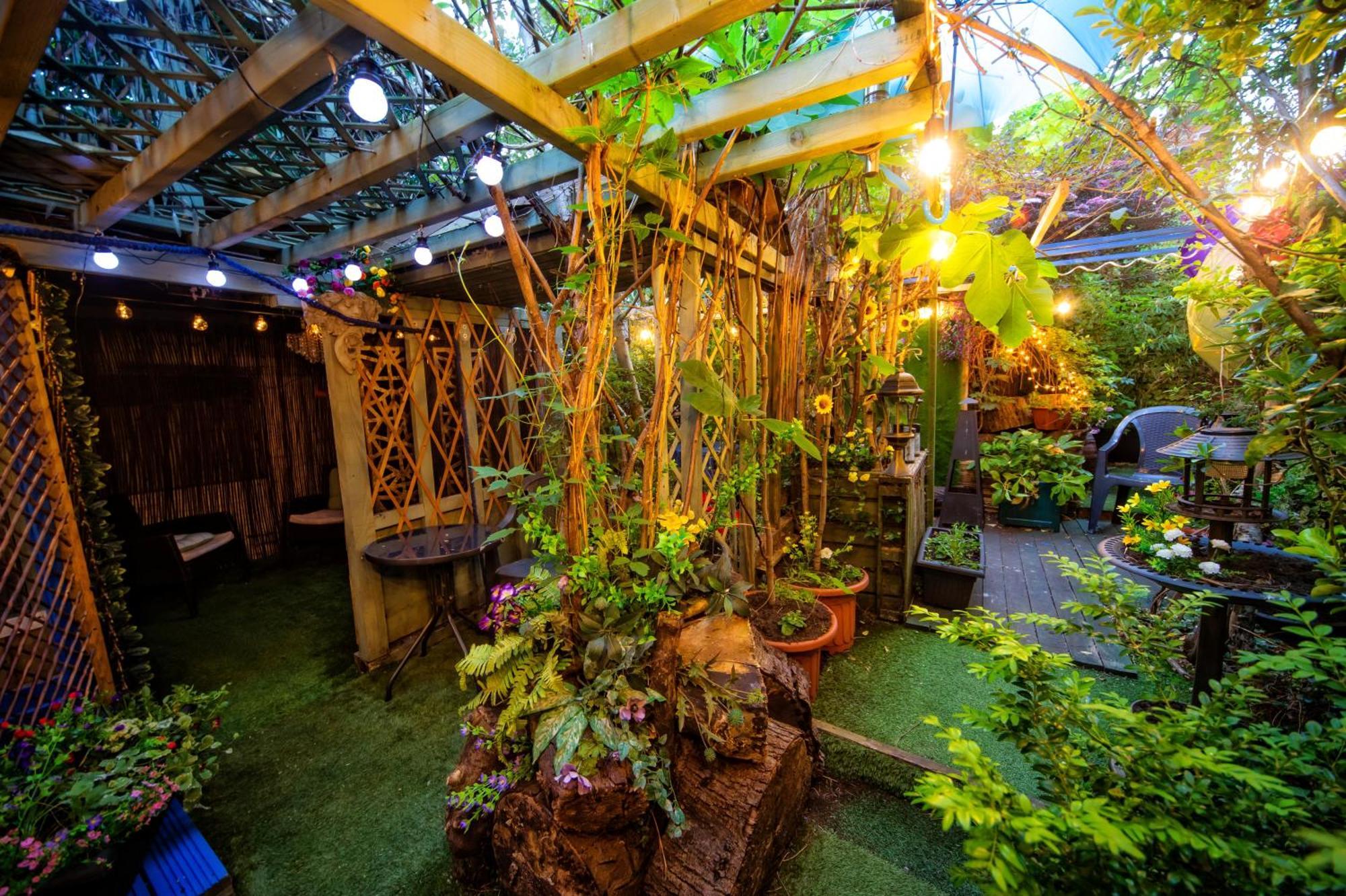Апартаменты The Secret Garden Newark-on-Trent  Экстерьер фото